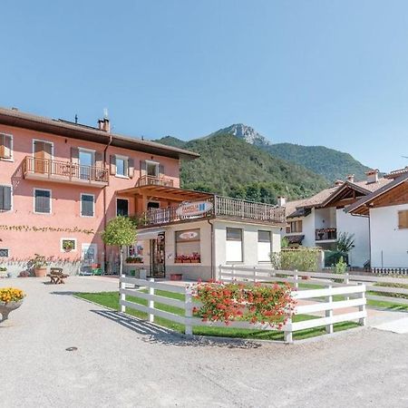 Ledro Lake Suite "Pur" Mezzolago Eksteriør billede